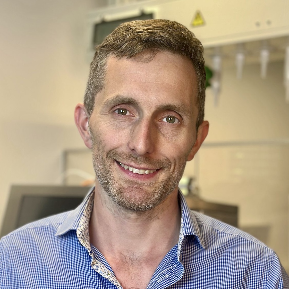 Dr. Christian Matthus
